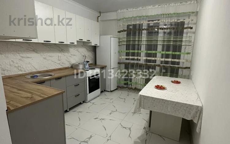 2-бөлмелі пәтер · 76 м² · 6/10 қабат, Алтын орда 6/7, бағасы: 250 000 ₸ в Алматы, Наурызбайский р-н — фото 2