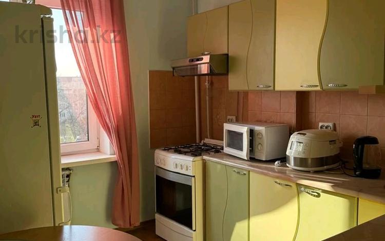 2-комнатная квартира · 58 м² · 5/9 этаж, Кабанбай батыра — Ауэзова за 280 000 ₸ в Алматы, Алмалинский р-н — фото 2