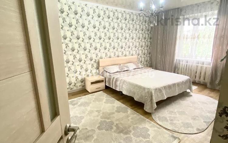 4-бөлмелі пәтер · 90 м² · 4/5 қабат, Нур 27 — Муратбаева, бағасы: 27.5 млн ₸ в Талдыкоргане, мкр военный городок Жулдыз — фото 2