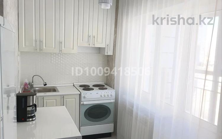 1-комнатная квартира · 40 м² · 19/25 этаж, мкр Новый Город, Микрорайон Байкена Ашимова 26 за 190 000 ₸ в Караганде, Казыбек би р-н — фото 14