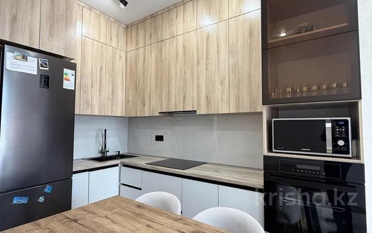3-комнатная квартира · 70 м² · 9/10 этаж, Е 15 13 за 48.5 млн ₸ в Астане — фото 2