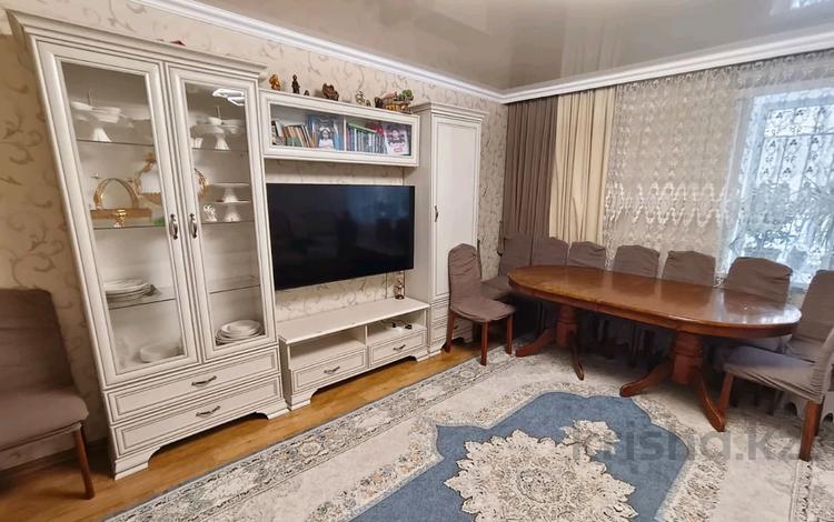 4-бөлмелі пәтер · 74 м² · 1/9 қабат, мкр Юго-Восток, Гапеева, бағасы: 27 млн ₸ в Караганде, Казыбек би р-н — фото 2