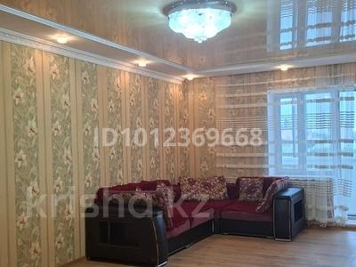 4-комнатная квартира · 111 м² · 3/5 этаж, Абая за 350 000 ₸ в Уральске