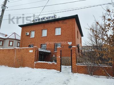 Жеке үй · 17 бөлме · 517 м² · 10 сот., Т. Рыскулова 271 Н — Типография, гостиница Султан, бағасы: 165 млн ₸ в Актобе
