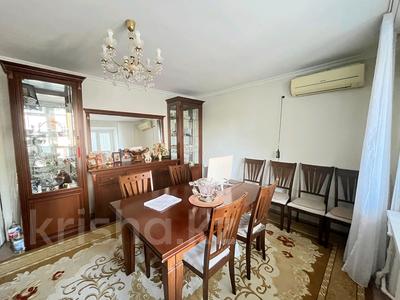 4-бөлмелі пәтер · 88.5 м² · 2/5 қабат, Назарбаев 203, бағасы: 28 млн ₸ в Уральске