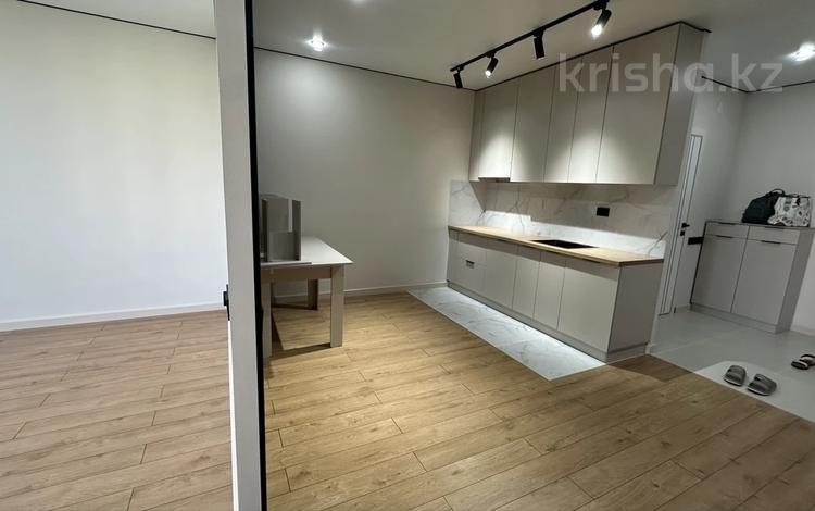 2-комнатная квартира · 38.3 м² · 2/9 этаж, Шұғыла 340/39 за 220 000 ₸ в Алматы, Наурызбайский р-н — фото 2