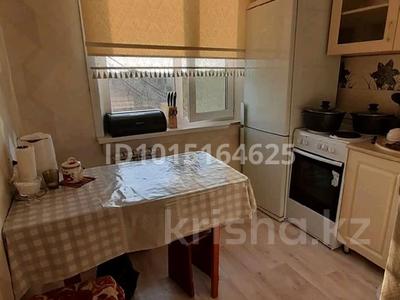 2-бөлмелі пәтер · 46 м² · 5/5 қабат, 14-шағынаудан, Майқұдық, 14-шағынаудан — автостанция, бағасы: 10 млн ₸ в Караганде, Алихана Бокейханова р-н