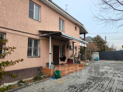 Отдельный дом · 7 комнат · 280 м² · 10 сот., мкр Калкаман-2 32 — Каракулова 32 за 260 млн 〒 в Алматы, Наурызбайский р-н