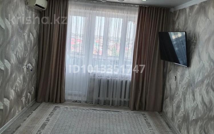 2-бөлмелі пәтер · 49.8 м² · 9/9 қабат, Қонаев ш/а. 50, бағасы: 16 млн ₸ в Уральске, мкр Кунаева — фото 2