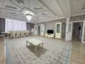 5-комнатная квартира · 220 м² · 2/4 этаж, Орманова — Толе би за 800 000 ₸ в Алматы, Медеуский р-н