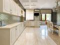 5-комнатная квартира · 220 м² · 2/4 этаж, Орманова — Центральный парк за 800 000 ₸ в Алматы, Медеуский р-н — фото 4