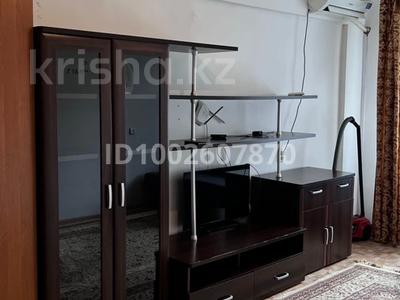 2-бөлмелі пәтер · 45 м² · 2/5 қабат, Мкр Авангард-2 10, бағасы: 130 000 〒 в Атырау, мкр Авангард-2