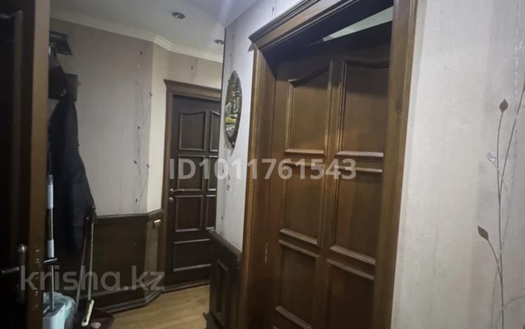 2-бөлмелі пәтер · 45.2 м² · 2/5 қабат, Алашахана 20 — Алашахана Анаркулова, бағасы: 13.5 млн ₸ в Жезказгане — фото 2