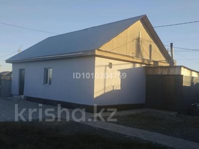 Жеке үй · 3 бөлме · 80 м² · 10 сот., Мәншүк Мәметова 50А, бағасы: 26 млн 〒 в Талапкер 