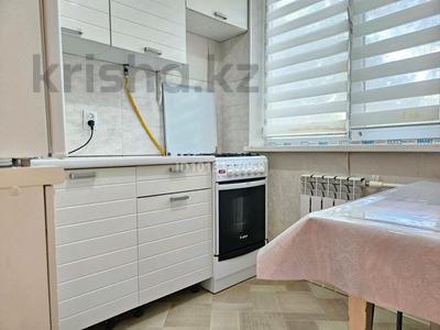 1-комнатная квартира · 33 м² · 1/5 этаж, мкр 5, Тургенева 106 — Пр.Молдагуловой за 10 000 ₸ в Актобе
