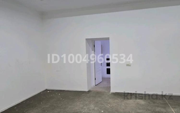 Офисы, склады · 35 м² за 176 500 ₸ в Алматы, Жетысуский р-н — фото 2