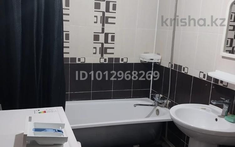 1-бөлмелі пәтер · 50 м² · 3/6 қабат, мкр Болашак 129, бағасы: 100 000 ₸ в Актобе — фото 2