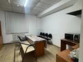 Офисы, кабинеты и рабочие места · 423 м² за 1.5 млн ₸ в Караганде, Казыбек би р-н — фото 7