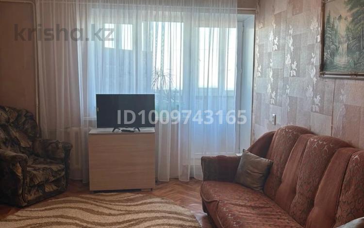 4-комнатная квартира · 82 м² · 9/9 этаж, мкр 4 32 за 21 млн ₸ в Уральске — фото 2