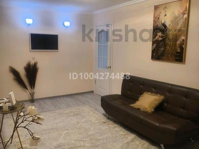 3-комнатная квартира · 45 м² · 1/5 этаж, Азаттык 99А — Строй контора за 200 000 〒 в Атырау