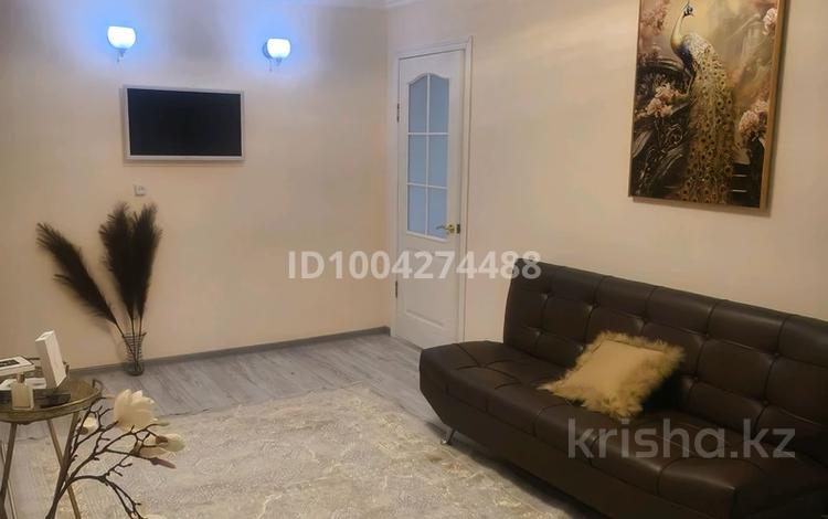 3-комнатная квартира · 45 м² · 1/5 этаж, Азаттык 99А — Строй контора за 200 000 〒 в Атырау — фото 2