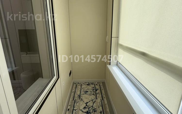 1-комнатная квартира · 40 м² · 9/12 этаж, мкр Акжайык, Байдибек би 115/10 за 220 000 ₸ в Шымкенте, Абайский р-н — фото 2