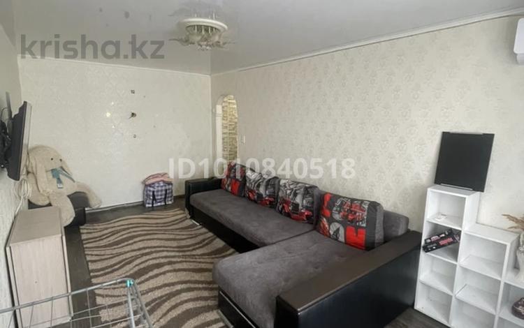 2-комнатная квартира · 43.4 м² · 3/5 этаж, 2 микрорайон 10 за 8.5 млн ₸ в Лисаковске — фото 2