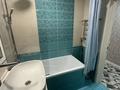 2-комнатная квартира · 45 м² · 3/5 этаж, проспект Бухар Жырау 52 — Цум, абзал , гимназия 45, гимназия 92, гимназия 38 и 93, центральный парк. за 24.5 млн ₸ в Караганде — фото 11