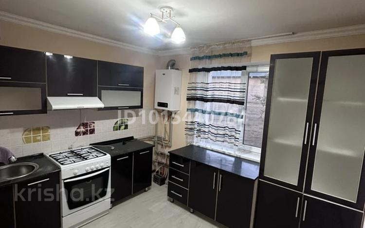 Отдельный дом · 3 комнаты · 80 м² · 8 сот., мкр Кайтпас 1 за 140 000 ₸ в Шымкенте, Каратауский р-н — фото 2