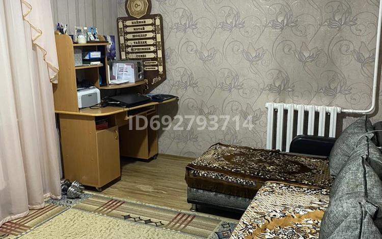 2-комнатная квартира, 48 м², 1/5 этаж, Кунаева 7 за 18 млн 〒 в Талдыкоргане, мкр Самал — фото 2