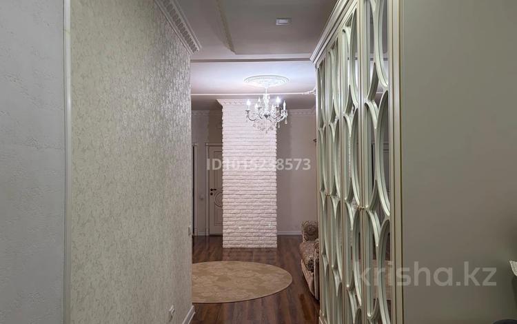 3-комнатная квартира · 100.3 м² · 9 этаж, Туркестан 10 за 65 млн ₸ в Астане, Есильский р-н — фото 2