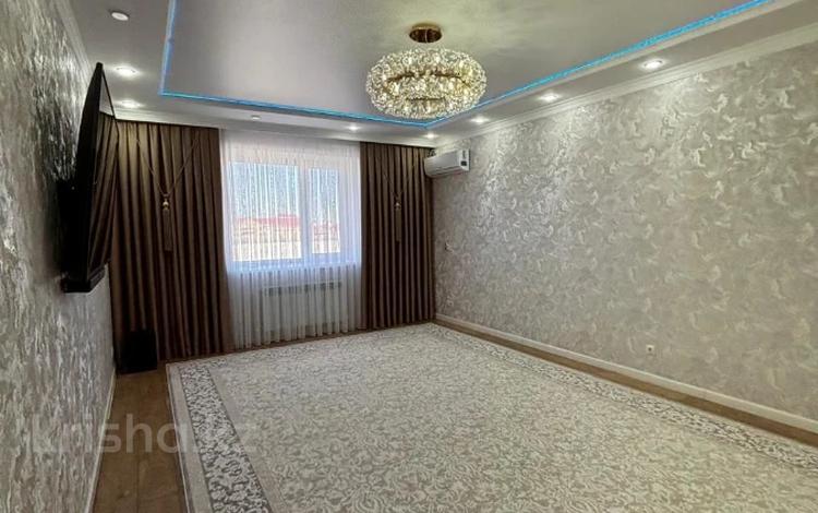 3-бөлмелі пәтер · 100 м² · 6/9 қабат, Алтын орда ш/а., ораз татеулы, бағасы: 41 млн ₸ в Актобе, мкр. Алтын орда — фото 6