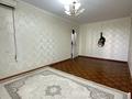 3-бөлмелі пәтер · 63 м² · 5/5 қабат, Абая 107, бағасы: 18 млн ₸ в Уральске — фото 2
