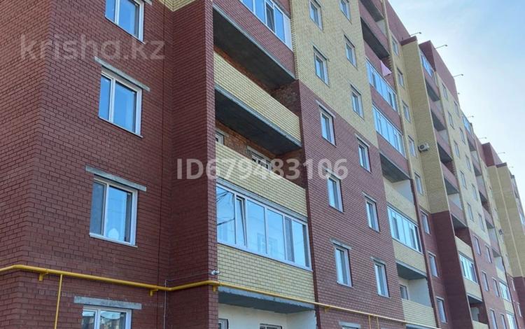2-комнатная квартира, 68 м², 5/9 этаж, Кайрбекова за 22 млн 〒 в Костанае — фото 2