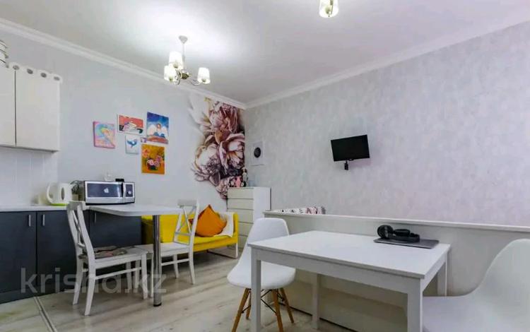 2-комнатная квартира · 40 м² · 8/8 этаж, Бухар жырау 36а за 30 млн ₸ в Астане, Есильский р-н — фото 3