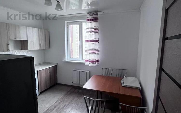 1-комнатная квартира · 35 м² · 6/12 этаж, мкр Акбулак, 1-я улица — Срочно ‼️ продается за 23.5 млн ₸ в Алматы, Алатауский р-н — фото 2