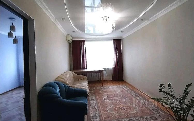 3-комнатная квартира, 59.5 м², 5/5 этаж, Жамбыла за 16 млн 〒 в Уральске — фото 2