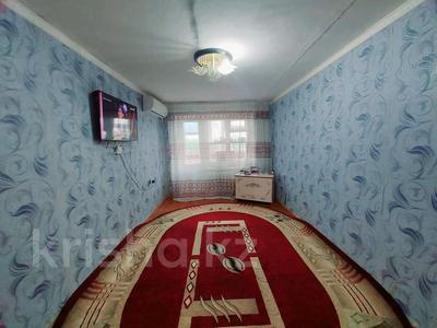 2-комнатная квартира, 44 м², 3/5 этаж, Карбышева за 11.5 млн 〒 в Уральске