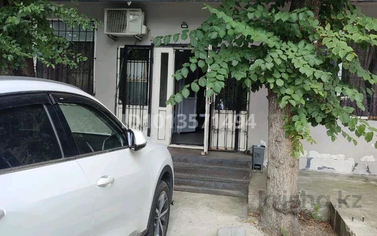 2-бөлмелі пәтер · 75 м² · 1/4 қабат, Абиш Кекилбайулы 129/2 — Напротив клуба Кайрат,вход со двора., бағасы: 600 000 ₸ в Алматы, Бостандыкский р-н — фото 2