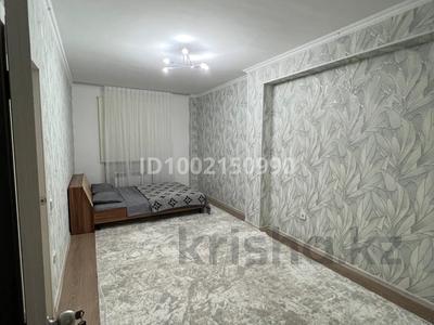 2-бөлмелі пәтер · 60 м² · 2/7 қабат, Сзади Обл. Акимата 10/3 — Туран Молл. Торговый центр, бағасы: 10 000 ₸ в Туркестане