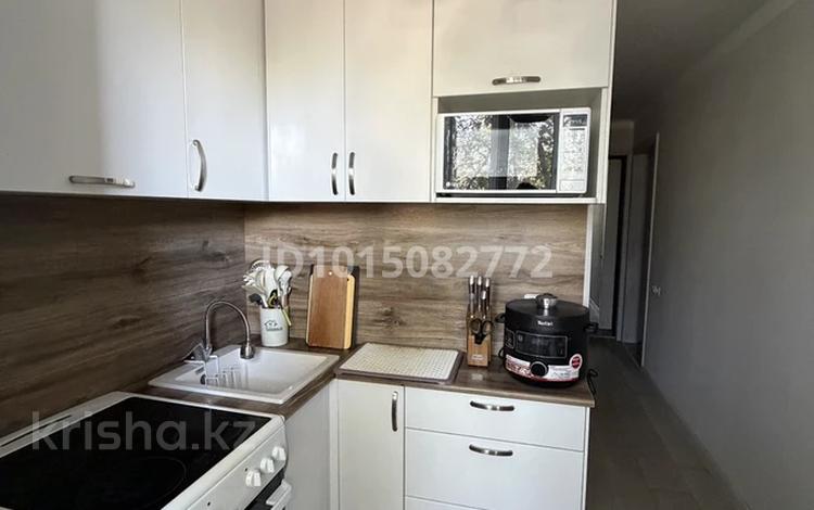 1-бөлмелі пәтер · 30.2 м² · 3/5 қабат, Жаңа қала ш/а., Орлова 109, бағасы: 14 млн ₸ в Караганде, Казыбек би р-н — фото 2