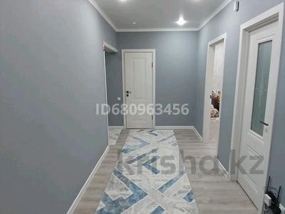 3-комнатная квартира · 100 м² · 4/9 этаж, Ружейникова за 38 млн ₸ в Уральске