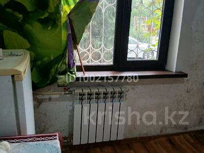 2-комнатная квартира · 52 м² · 1/5 этаж, мкр Аксай-4 40 — момышулы улыгбека за 32.5 млн 〒 в Алматы, Ауэзовский р-н