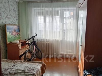 3-комнатная квартира · 72 м², Октябрьская 12а за 9.7 млн ₸ в Аксу