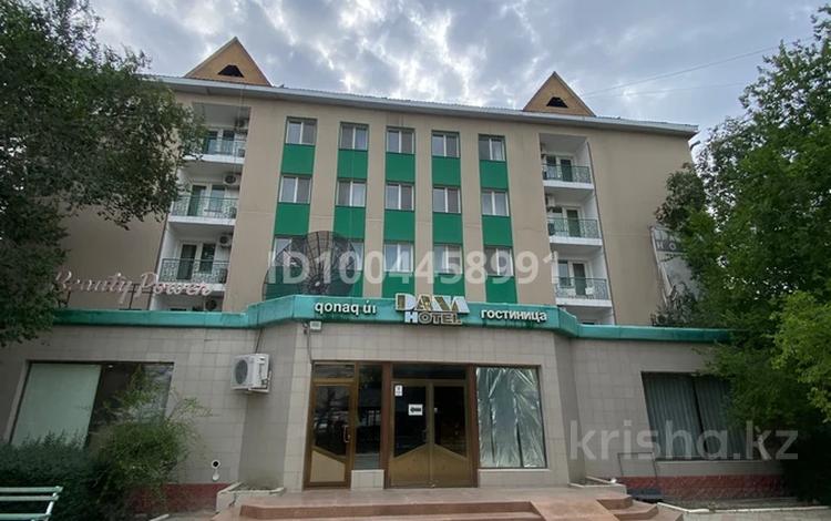 1-комнатная квартира · 50 м² · 5/5 этаж, Владимирского — Остановка Онерпаз за 90 000 ₸ в Атырау — фото 2