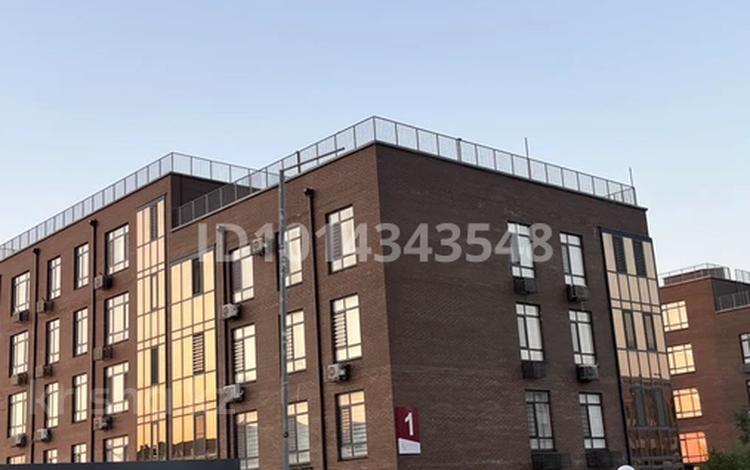 5-бөлмелі пәтер · 185 м² · 4/5 қабат, микрорайон Нуртас 1/9 блок 2 — улица Каусар, бағасы: 72 млн ₸ в Шымкенте, Каратауский р-н — фото 2