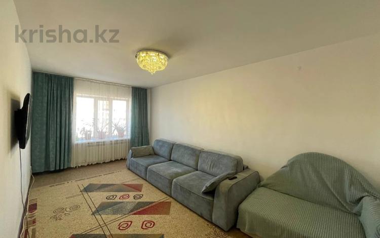 2-бөлмелі пәтер, 74 м², 8/9 қабат, 2 микрорайон, бағасы: 19.5 млн 〒 в Актобе — фото 3