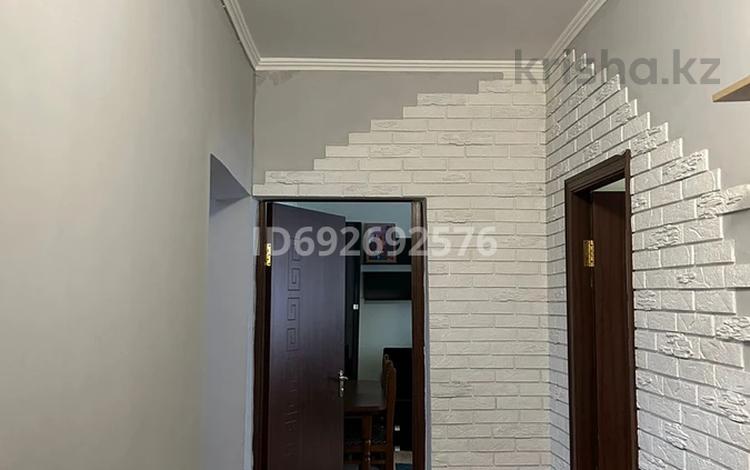 2-комнатная квартира, 52 м², 1/9 этаж, мкр Аксай-3А, мкр Аксай-3 за 33.5 млн 〒 в Алматы, Ауэзовский р-н — фото 2