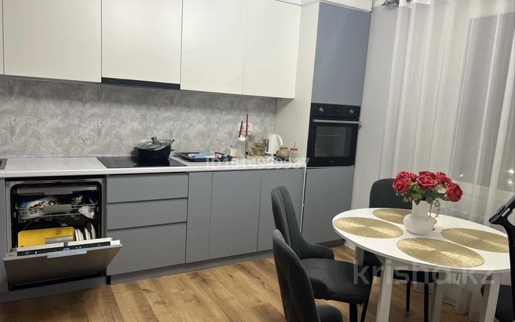 3-комнатная квартира · 78 м² · 3/10 этаж, мкр Аккент 95 за 340 000 ₸ в Алматы, Алатауский р-н — фото 8