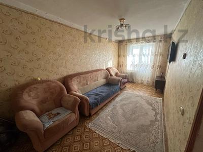 2-комнатная квартира, 42 м², 2/5 этаж, Шешембекова 9 за 8.8 млн 〒 в Экибастузе